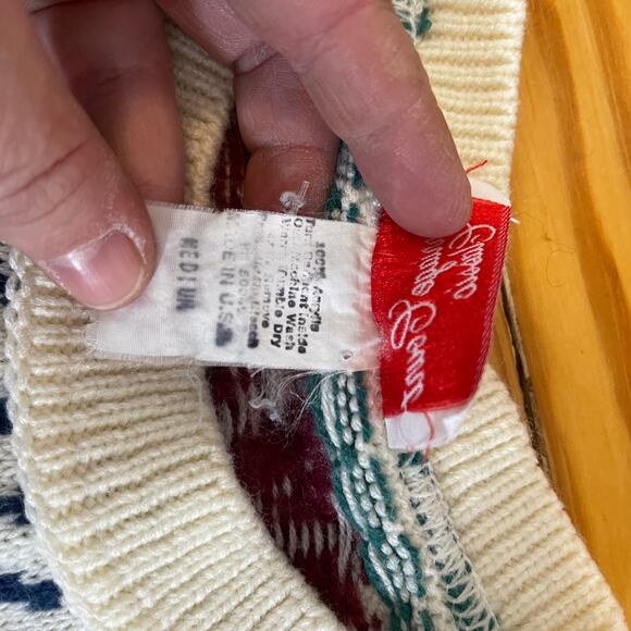 Vintage Carriage Court Classics Fair Isle Sweater Womens Medium Mens XS - Picture 3 of 4